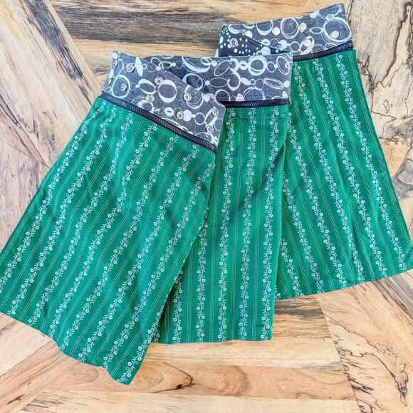 Zand Amsterdam, One Size Reversible Wrap Skirt Green Gingham Pouch Snap Buttons - Picture 8 of 11